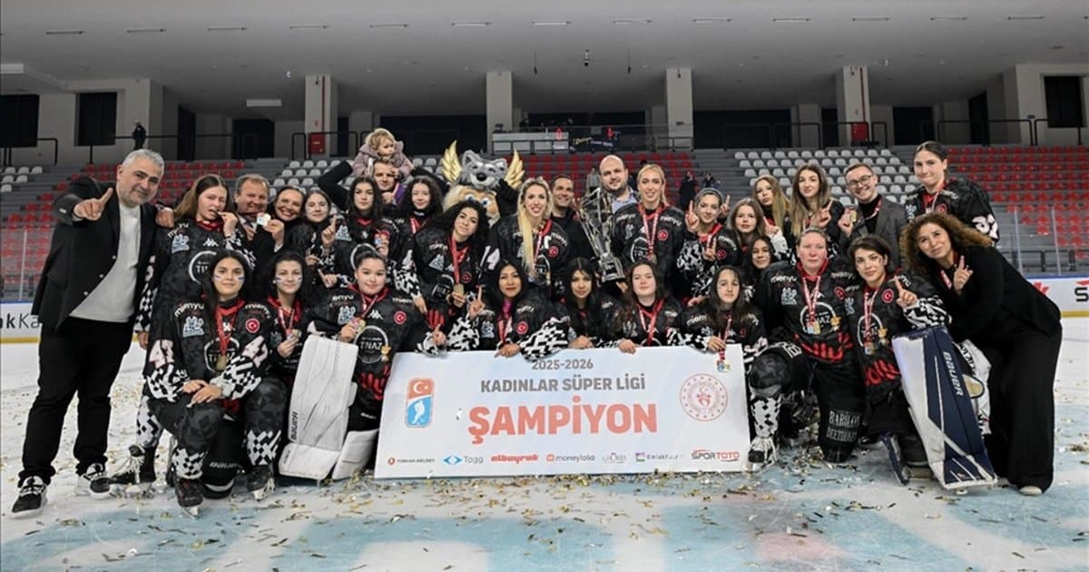 Buz Hokeyi Kadınlar Süper Lig'de şampiyon Buzadam
