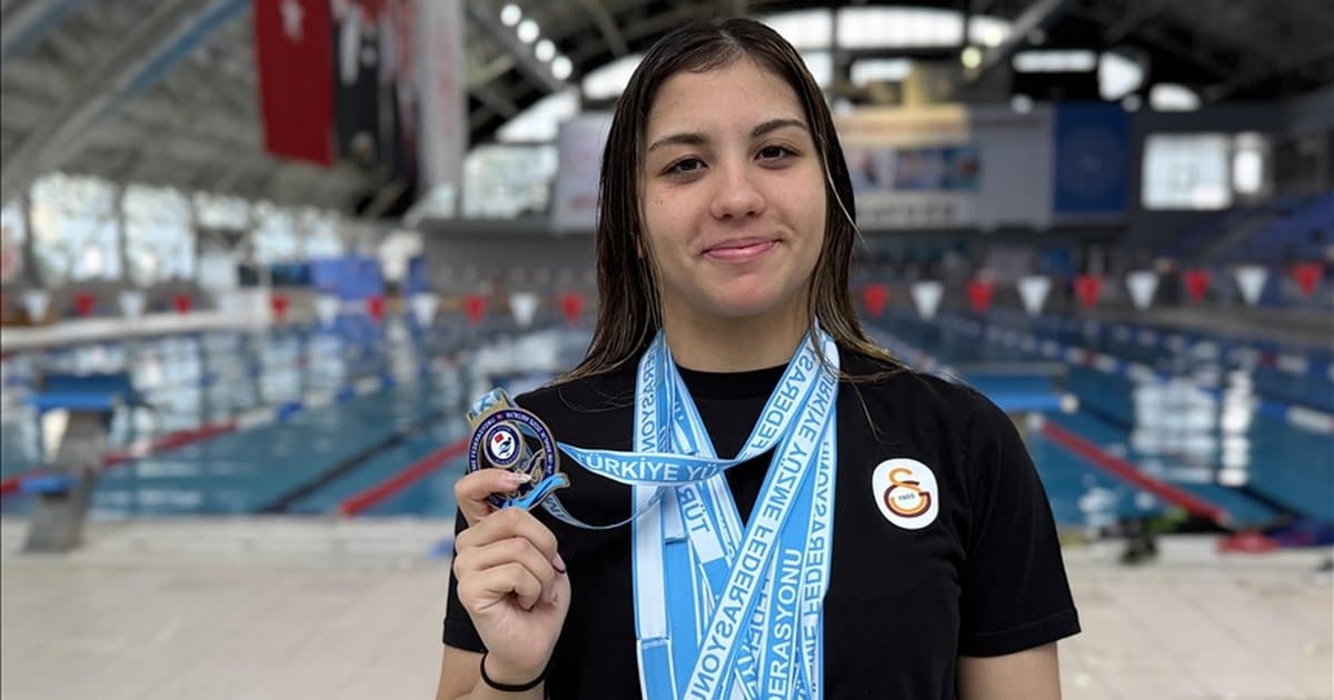 Milli yüzücü Dila Gençay Çekya'da kürsüyü hedefliyor