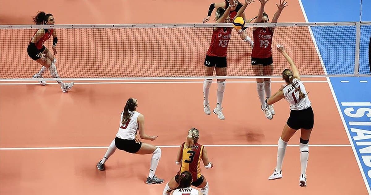 Voleybol Sultanlar Ligi'nde play-off heyecanı başlıyor