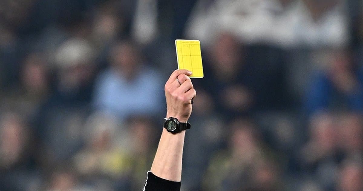 Fenerbahçe-Beşiktaş derbileri kart rekorlarına sahne oluyor