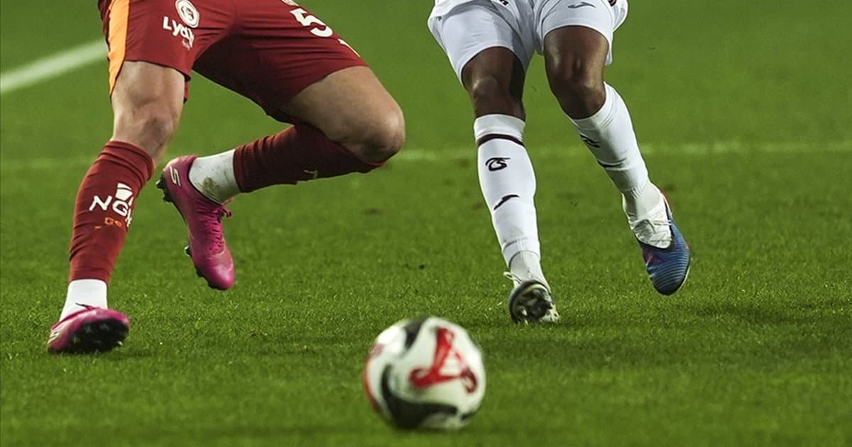 Galatasaray, Süper Lig'de Trabzonspor'a konuk olacak