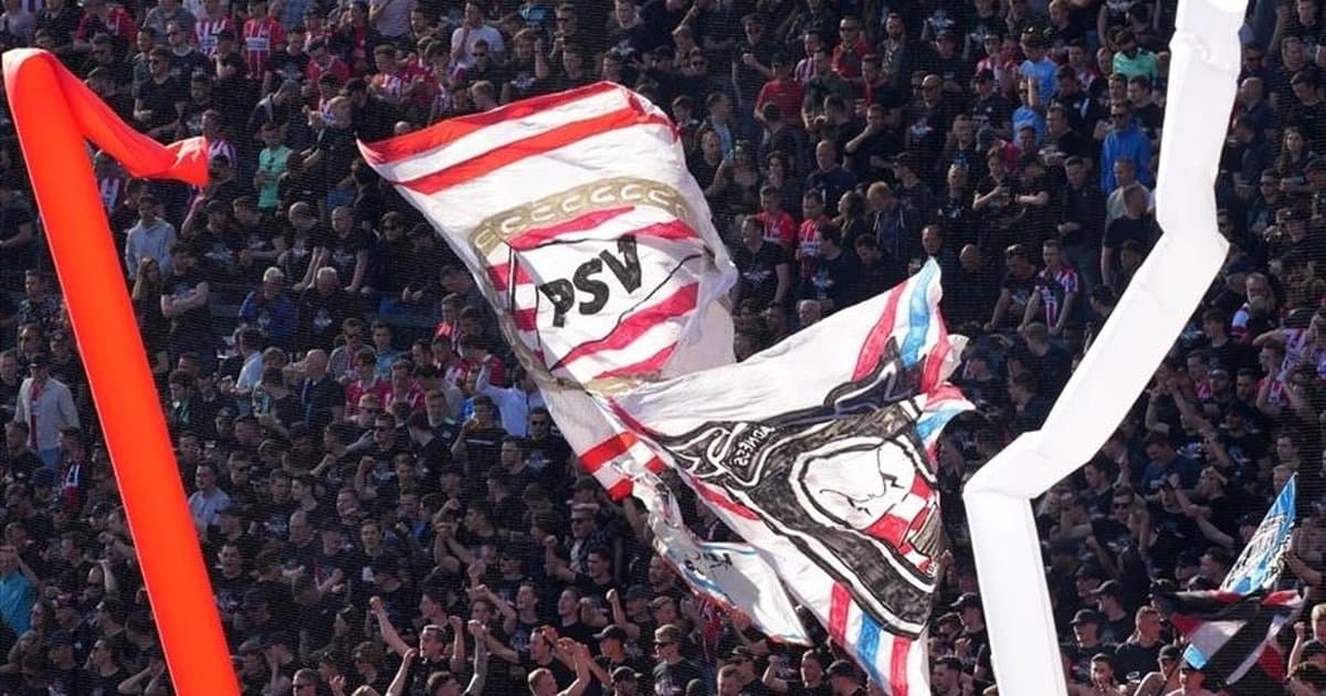 PSV Eredivisie'de şampiyonluğunu ilan etti