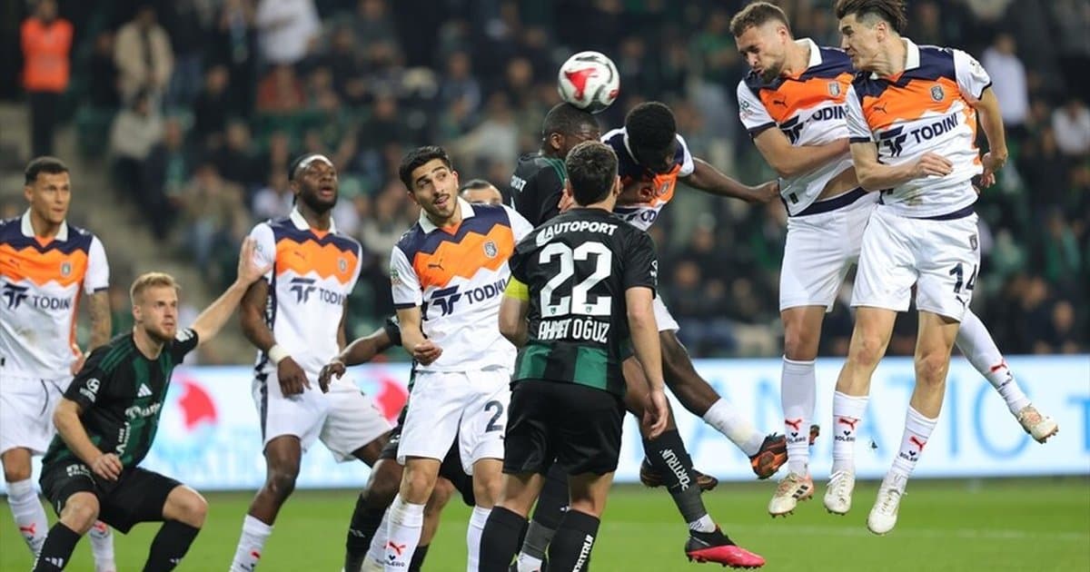 Kocaelispor-RAMS Başakşehir maçı berabere sona erdi