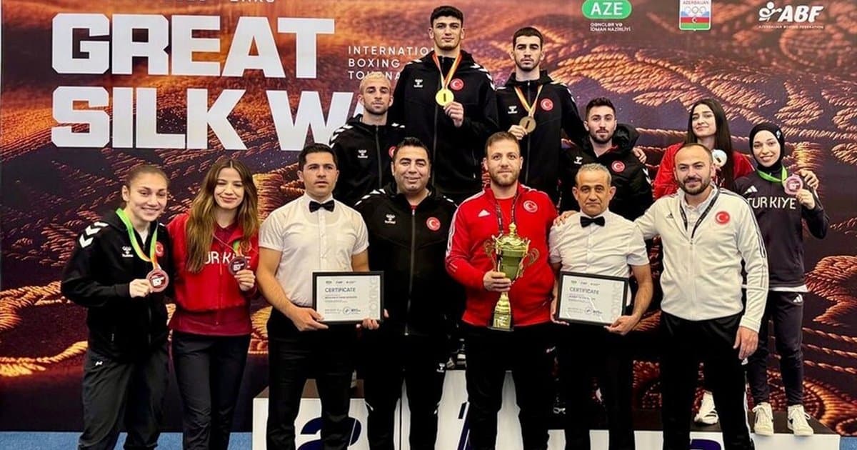 Milli boksörler Azerbaycan'da 6 madalya kazandı