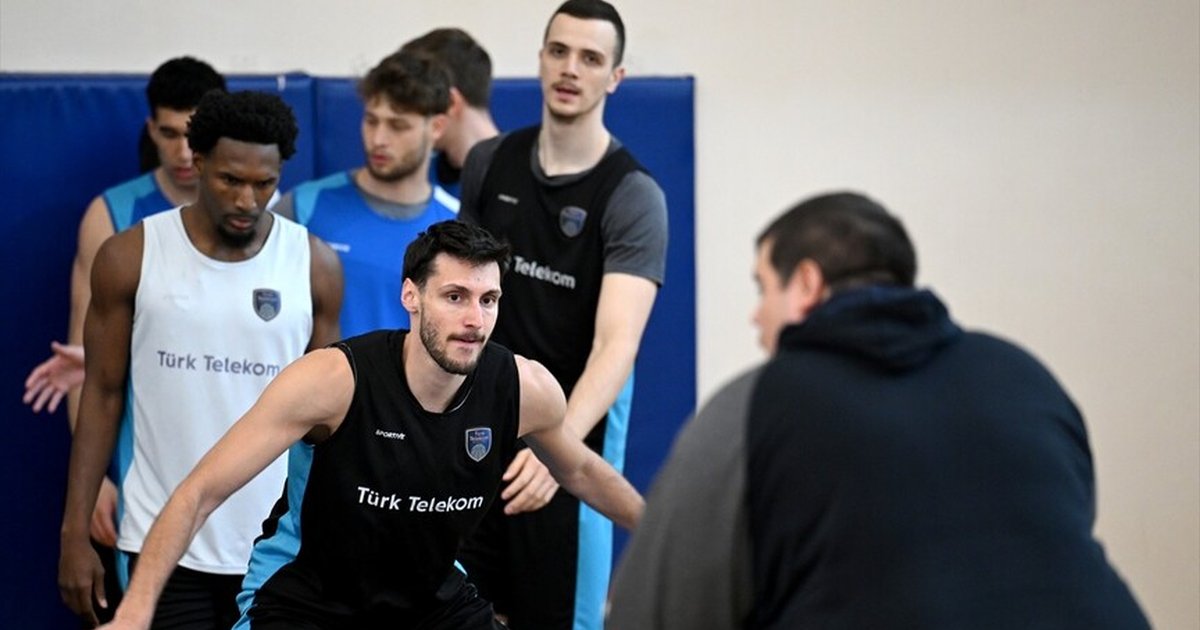 Türk Telekom, Anadolu Efes serisinde fiziği ön plana alacak