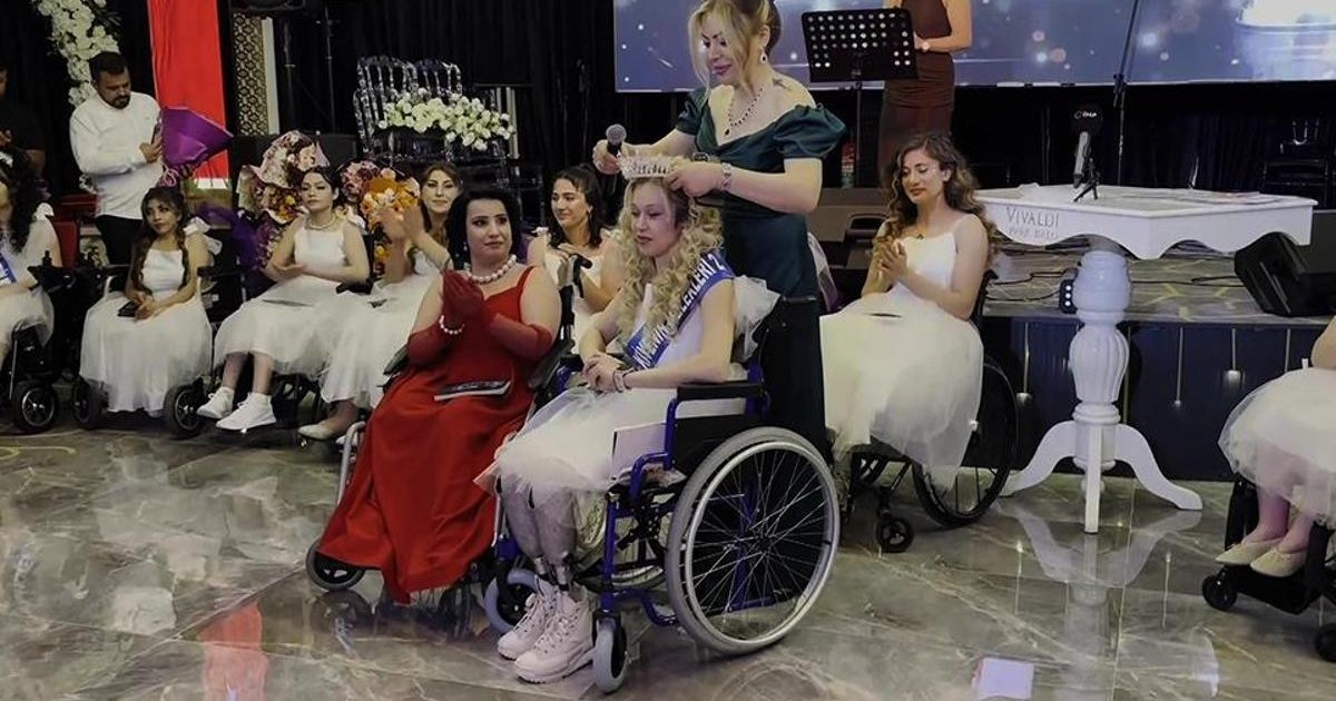 Tekerlekli Sandalyeli Güzellik Yarışması Ankara'da Düzenlendi