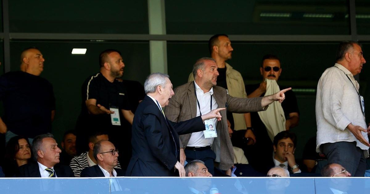 Fenerbahçe'de Aziz Yıldırım tepkisi