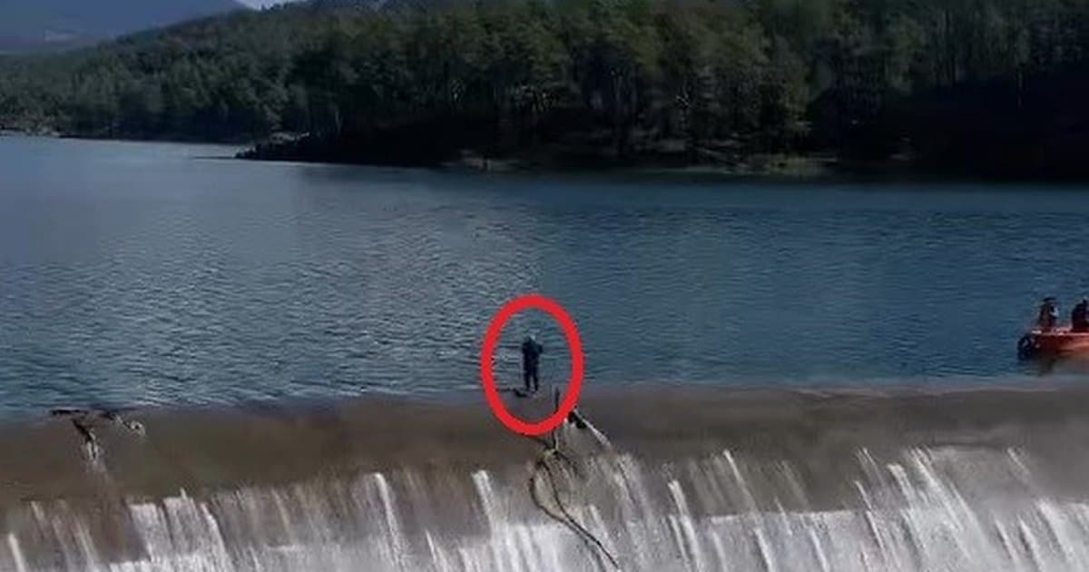 Antalya'da barajda tehlikeli temizlik çalışması