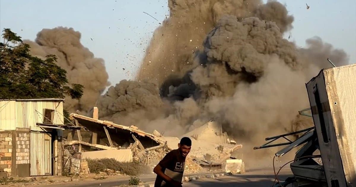 İsrail ordusu Gazze'ye saldırıları sürdürüyor