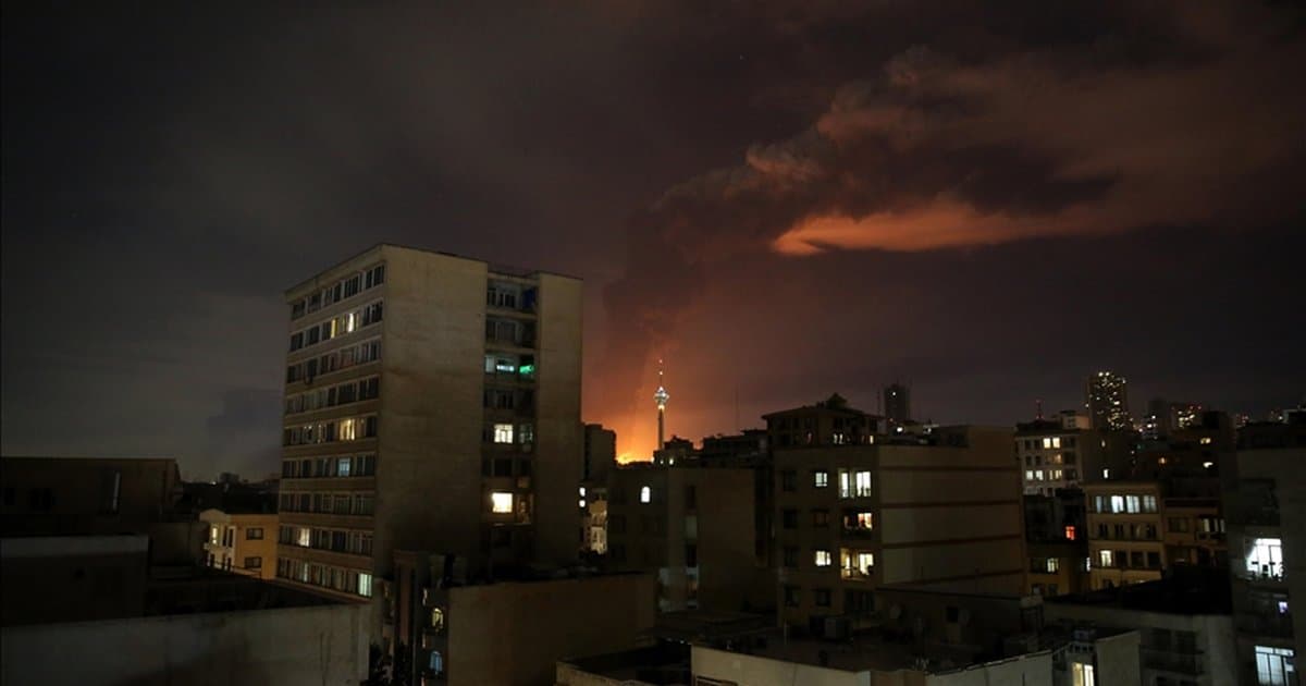 İsrail ordusu İran'da 6 askeri hava üssünü hedef aldığını iddia etti