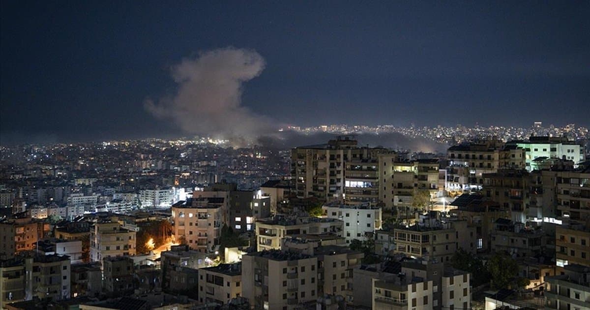 İsrail ordusu Beyrut'ta Dahiye bölgesine hava saldırıları düzenliyor
