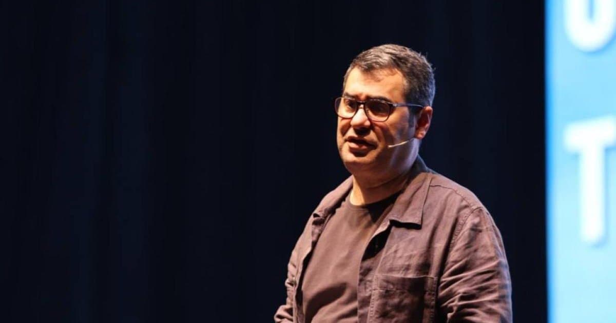 Enver Aysever'e 10 ay hapis cezası verildi