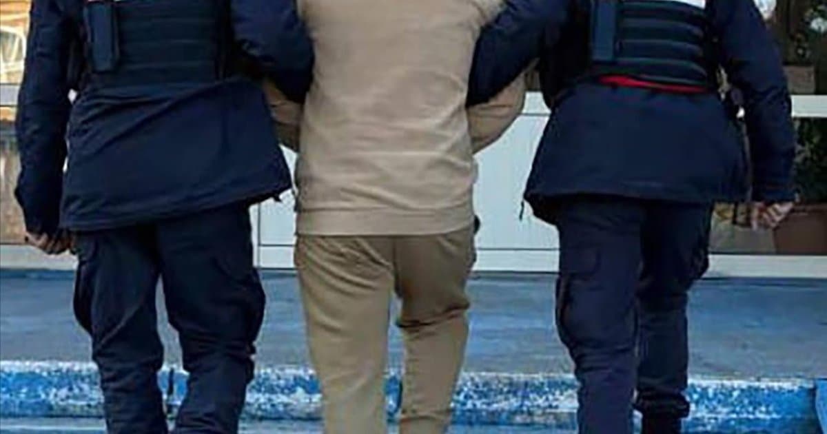 Kırmızı bültenle aranan 45 suçlu Türkiye'ye getirildi