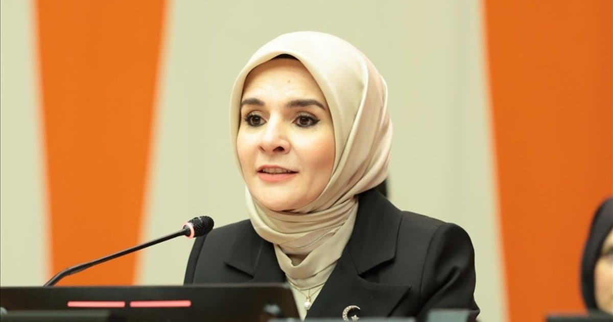 Bakan Göktaş, Dijital Dünyada Çocuk Hakları Sözleşmesi'ni İmzaladı