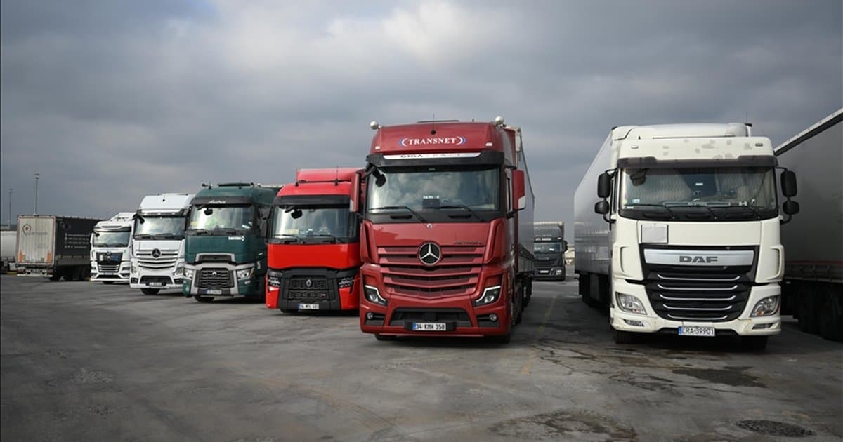 Tır şoförleri yeni gümrük kapısından umutlu