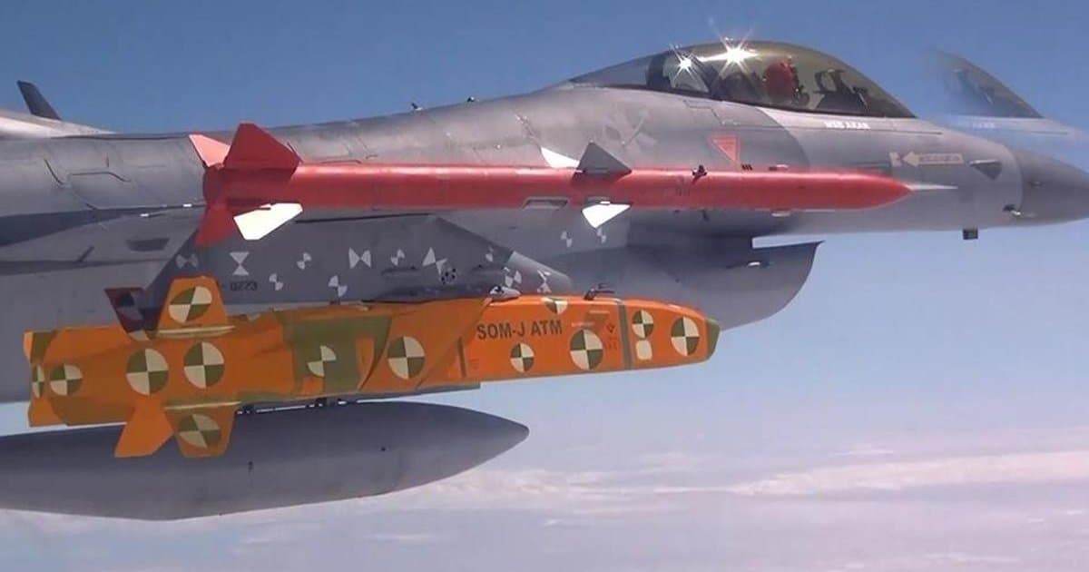 Milli Seyir Füzesi Som-J'den Başarılı Atış Testi