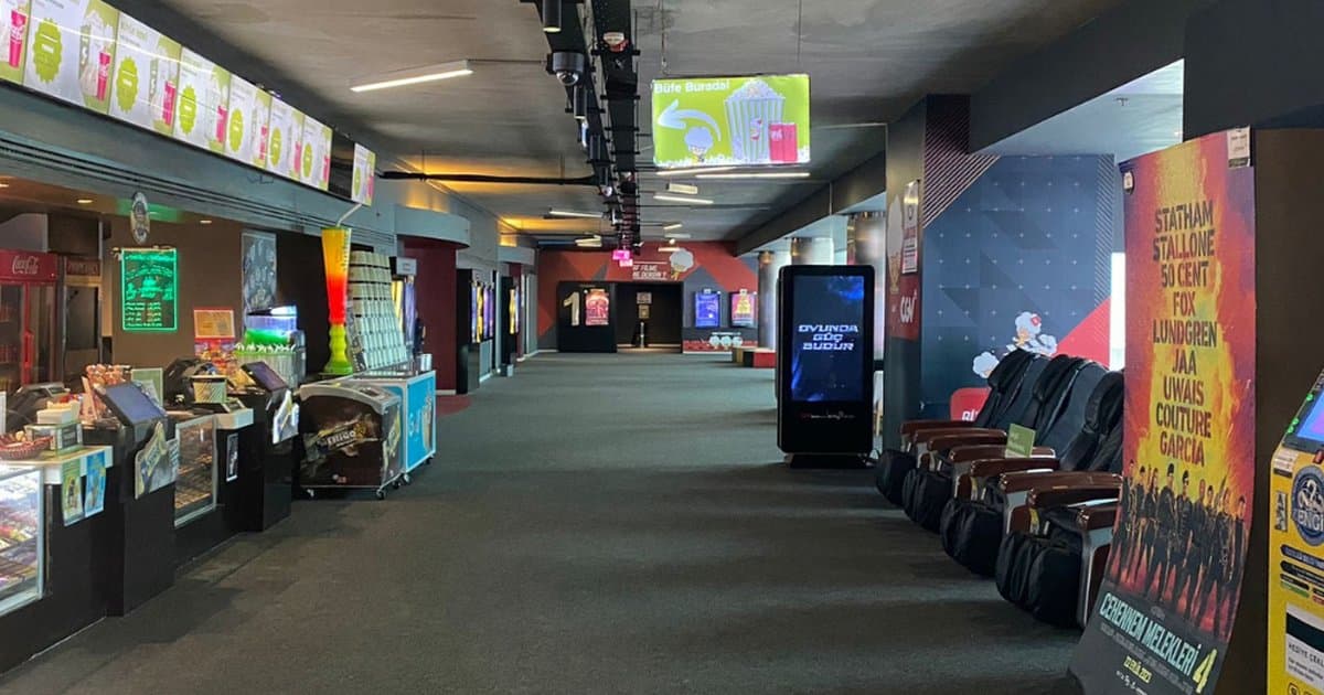 Ankara'daki Armada AVM'de 18 Yaş Altı Ziyaretçilere Kısıtlama