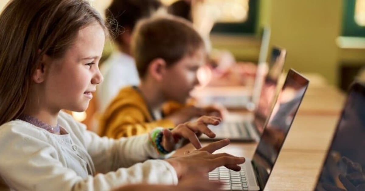 Uzmanlardan sosyal medyadaki zararlı içerikleri filtreleyen etik algoritma çağrısı