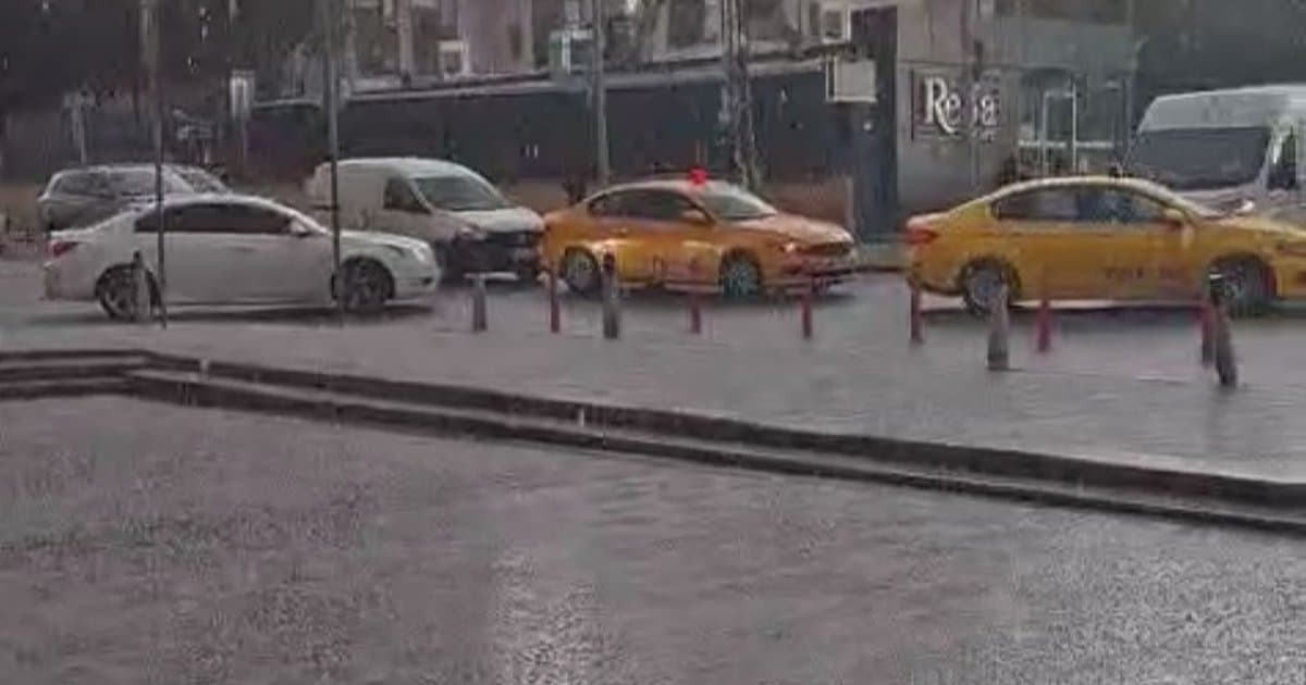 İstanbul'da aniden dolu yağışı