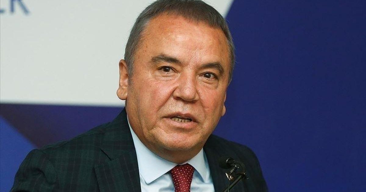 Muhittin Böcek'e ev hapsi verildi