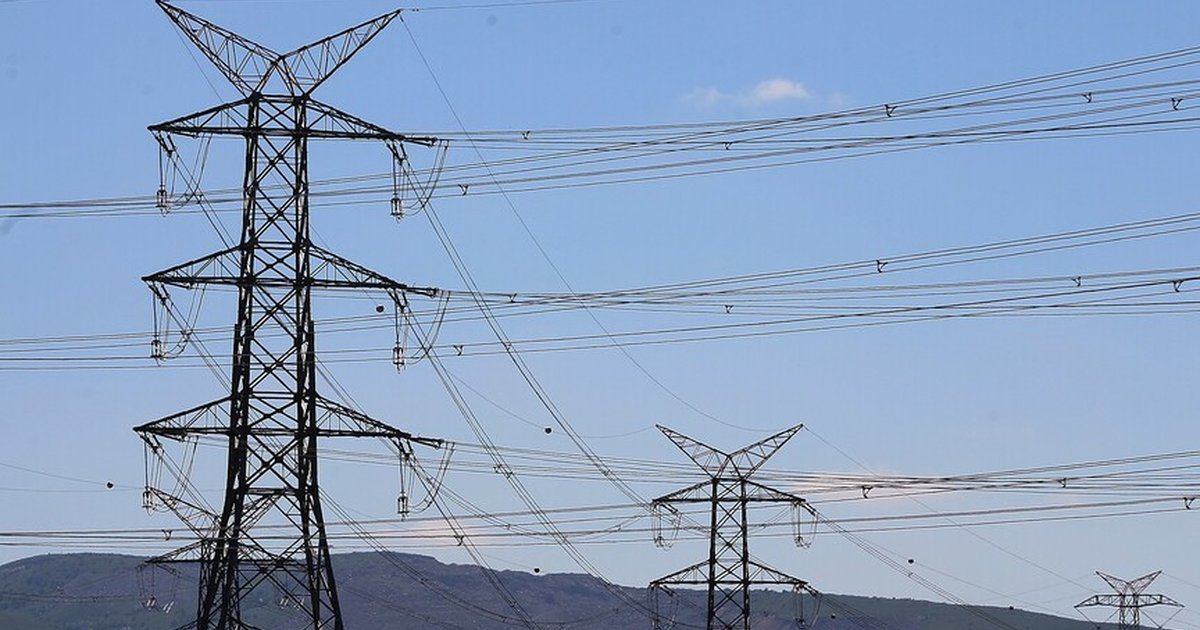 İran ile Katar elektrik şebekesi bağlanıyor