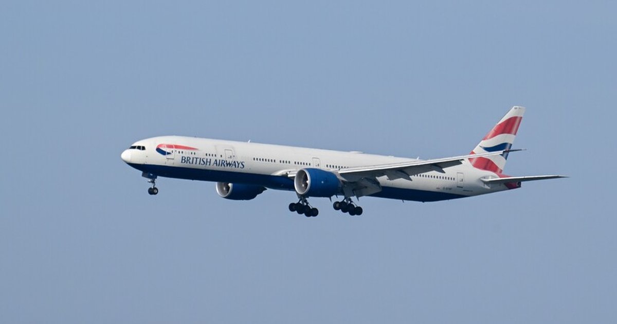 Tokyo Havalimanı'nda British Airways uçağında telefon alev aldı
