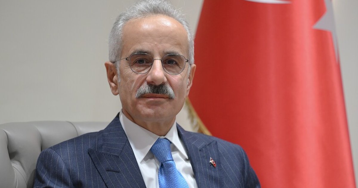 Bakan Uraloğlu'ndan çocukların internet kullanımına dair öneri