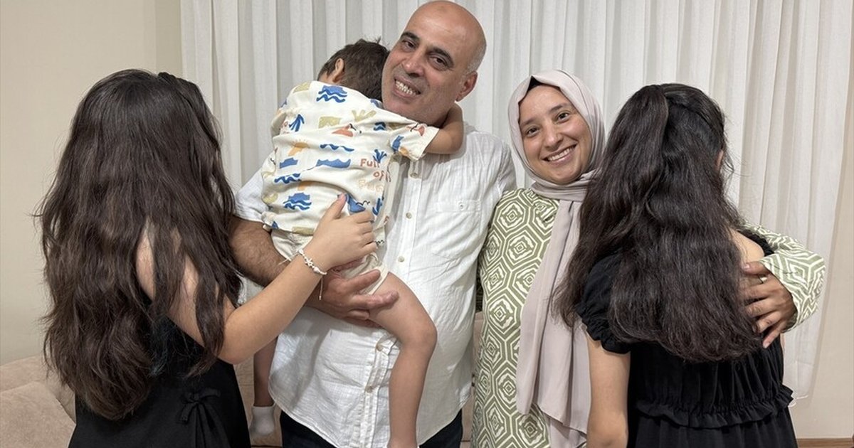Koruyucu aile 3 çocuğa yuva oldu