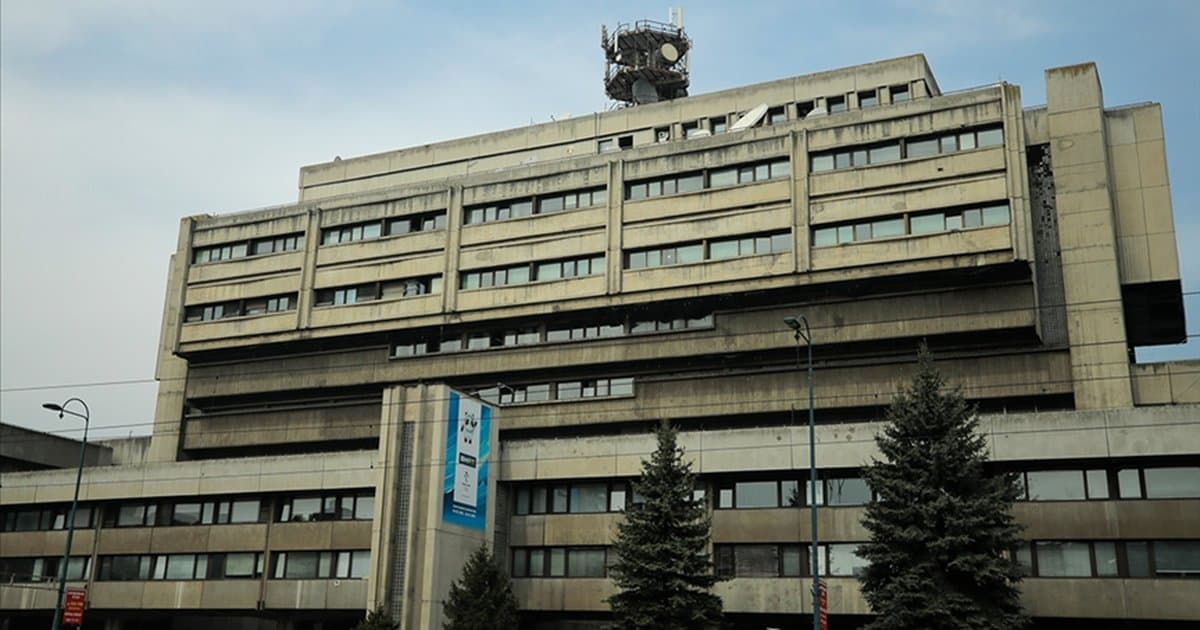 Bosna Hersek Radyo ve Televizyonu mali kriz nedeniyle yayını durdurdu