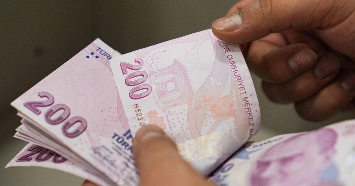 Yaşlı ve engelli aylıkları hesaplara yatırılıyor