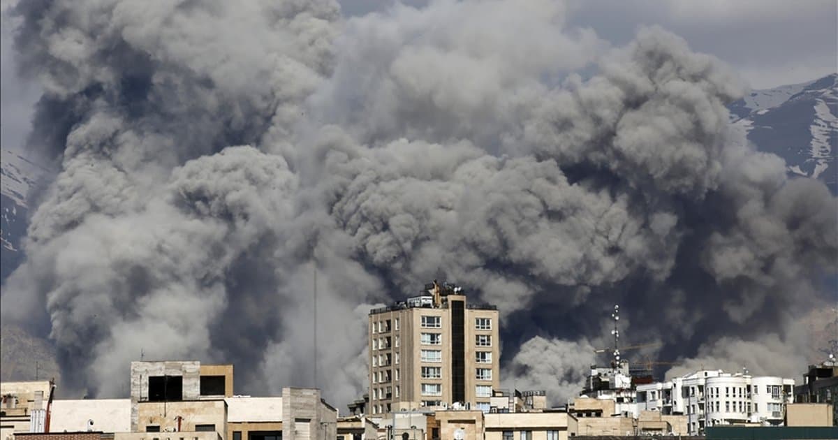 Rusya ve Çin'in İran Sessizliği: Nedenleri ve Sonuçları