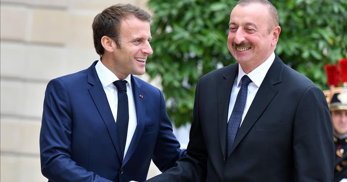 Aliyev ve Macron İran'ın Nahçıvan'a İHA saldırısını görüştü