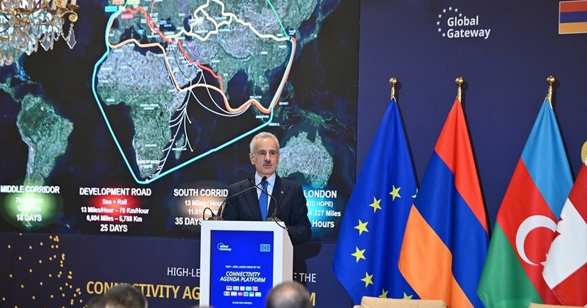Ulaştırma Bakanı Uraloğlu, Brüksel'de Orta Koridor'un önemini vurguladı