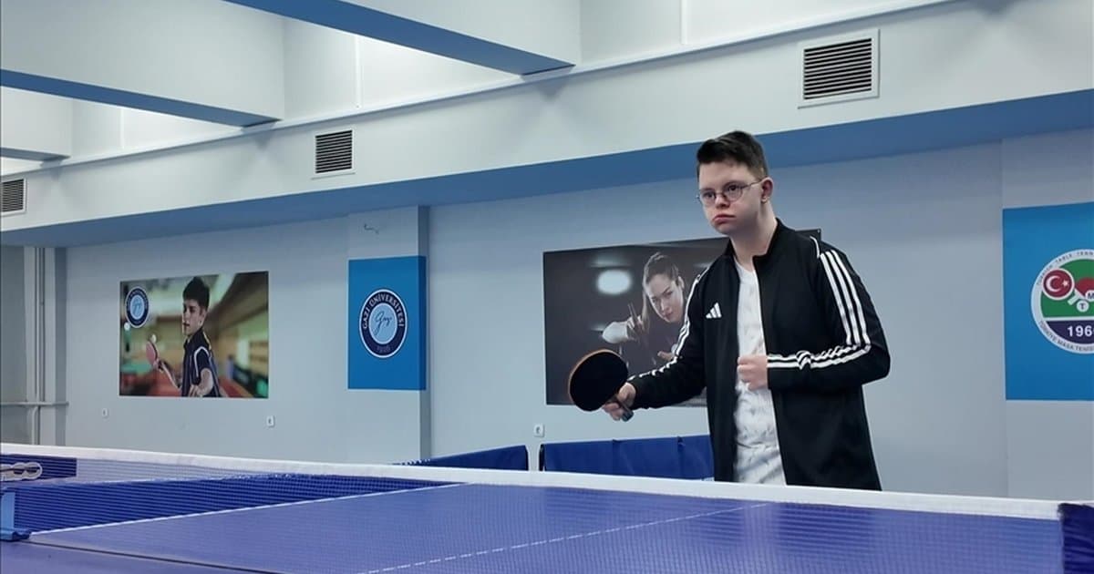 Down sendromlu öğrenci sporla başarıya koşuyor