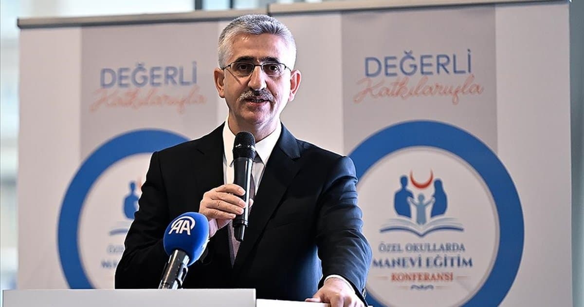 İstanbul'da Manevi Eğitim Konferansı Düzenlendi