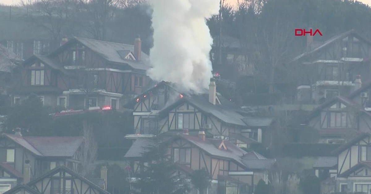 Beykoz'da Lüks Villa Yangını: İtfaiye Müdahalesi