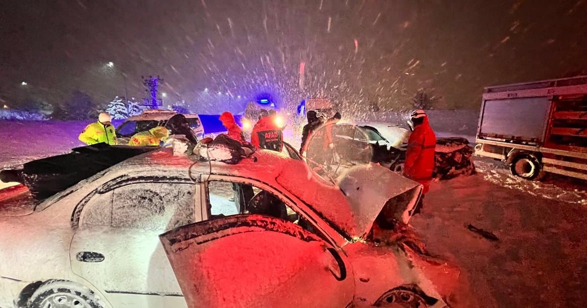 Bitlis'te trafik kazası: 7 kişi yaralandı