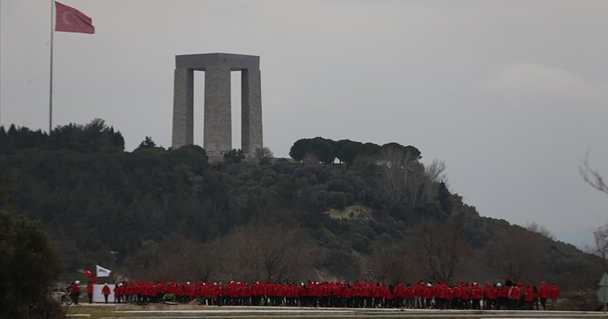 AKUT ekipleri Gelibolu'da şehitler anısına yürüdü