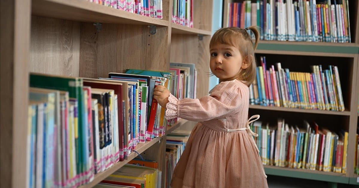 Küçük yaşta kitap sevgisi kazandırıyor