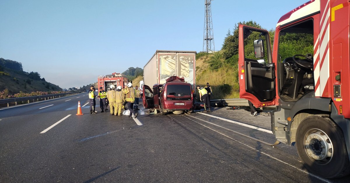 Kuzey Marmara Otoyolu'nda feci kaza: 3 ölü
