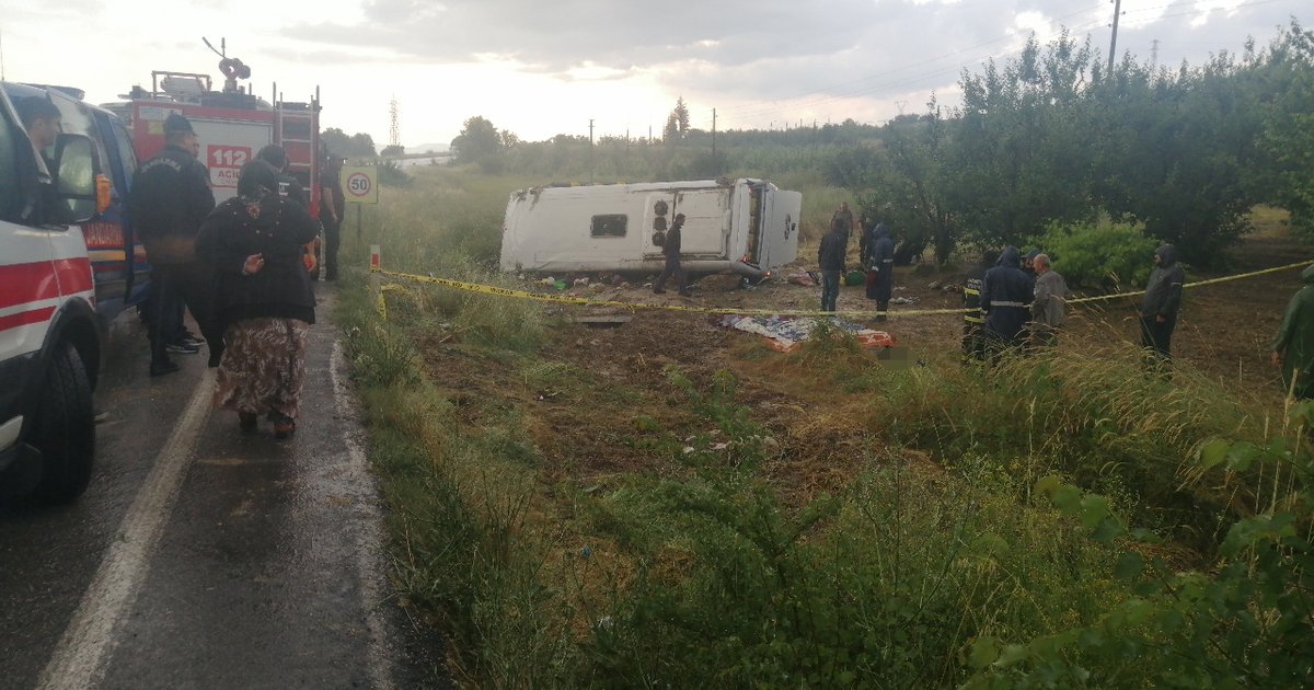 Isparta'da tur otobüsü devrildi: 4 ölü, 26 yaralı