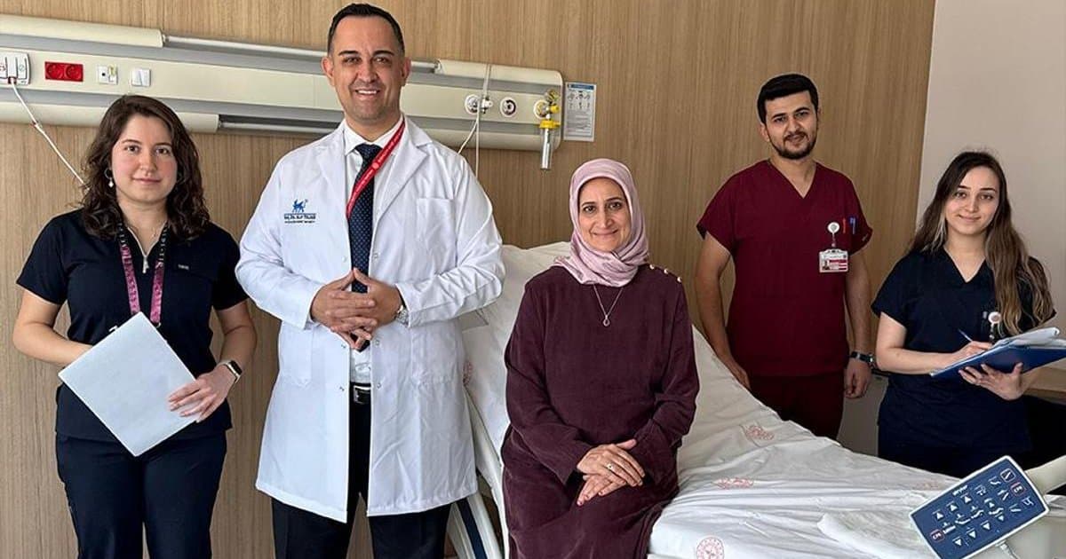 30 santimlik tümörden başarılı operasyon