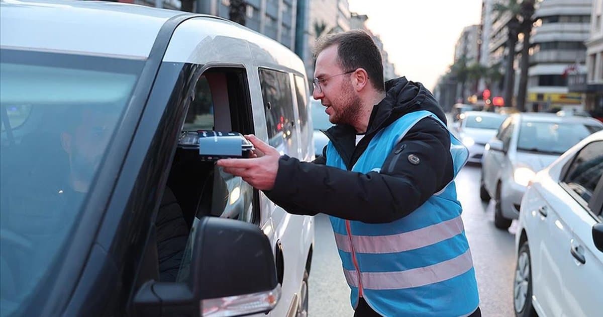 AK Parti 'İftara 5 Kala' etkinliklerinde 1 milyon 175 bin iftariyelik dağıttı