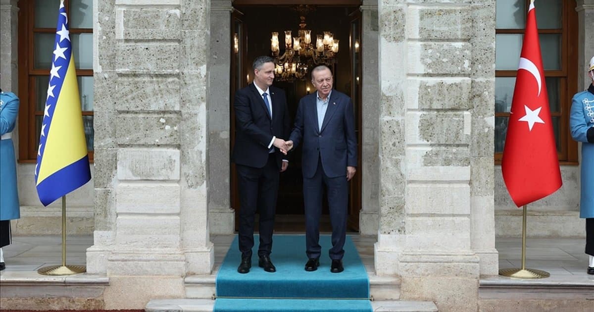 Cumhurbaşkanı Erdoğan, Bosna Hersek Devlet Başkanlığı Konseyi Başkanı Becirovic'i karşıladı