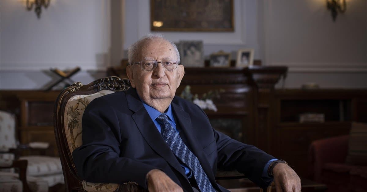 Eski TBMM Başkanı Hüsamettin Cindoruk hayatını kaybetti