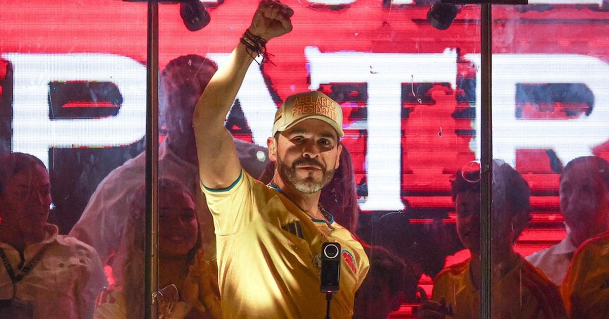 Kolombiya cumhurbaşkanı seçimini sağcı aday kazandı