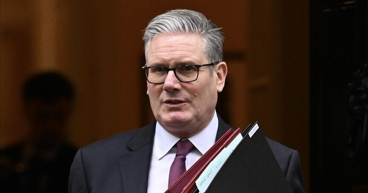 İngiltere Başbakanı Starmer İstifa Etti