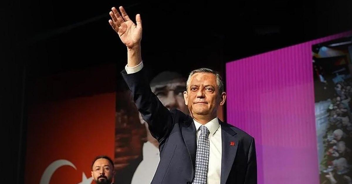 CHP'li Emre'den Özgür Özel açıklaması
