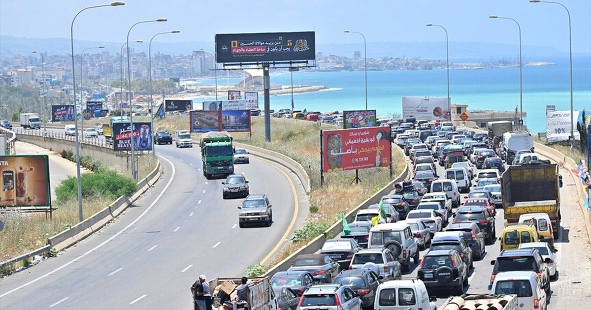 İsrail'in yerinden ettiği Lübnanlılar evlerine dönüyor