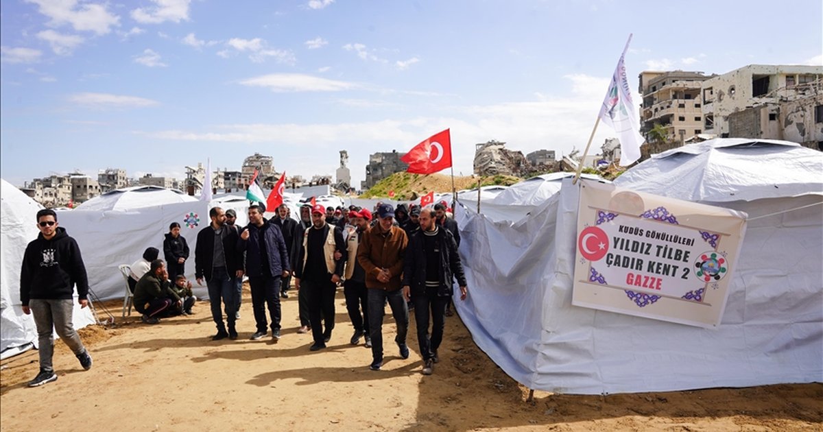 Gazze'de Yıldız Tilbe Çadır Kenti açıldı